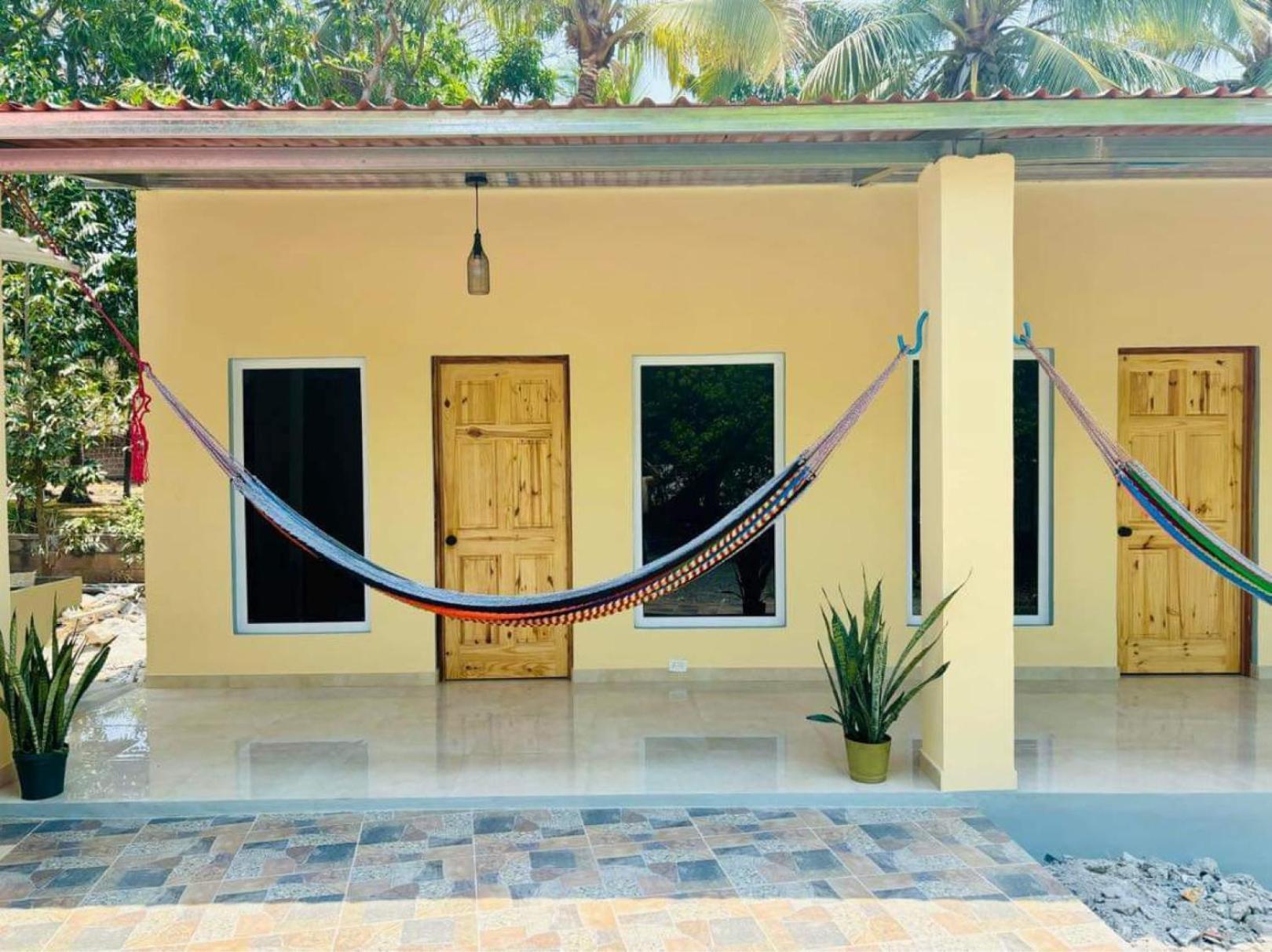 Hostal Camila'S Tamanique Exterior foto